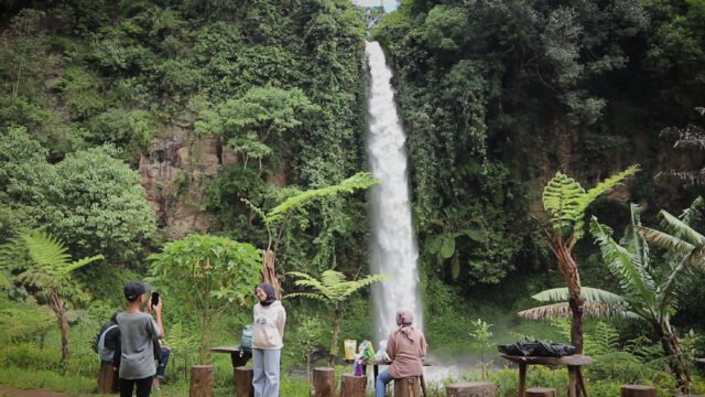 Review Menarik Curug Bugbrug Wisata Air Terjun Natural