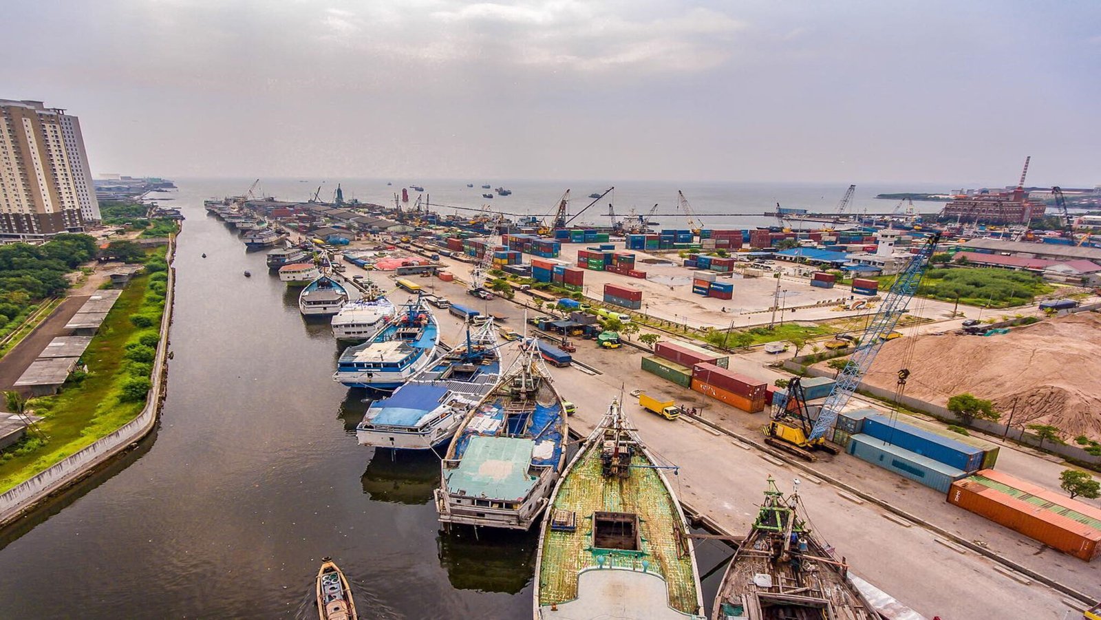 13 Review Menarik Pelabuhan Sunda Kelapa Yang Kental Akan Sejarah