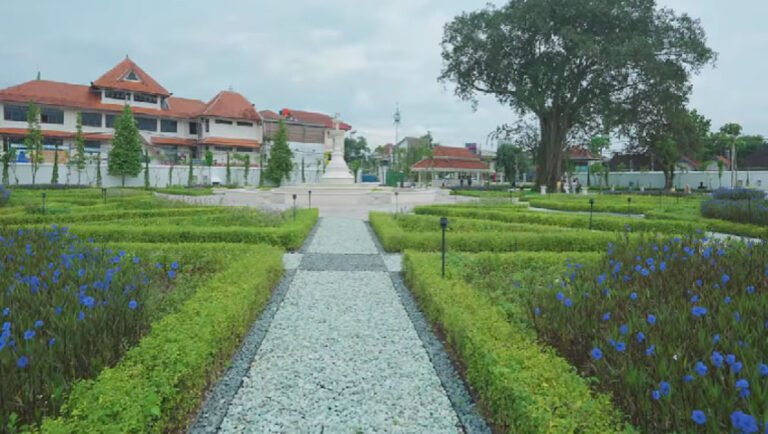 Istana Pura Mangkunegaran solo