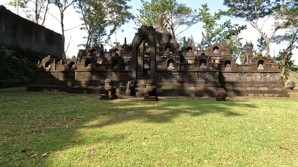 Taman Nusa Bali, Museum dengan Replika Rumah Adat
